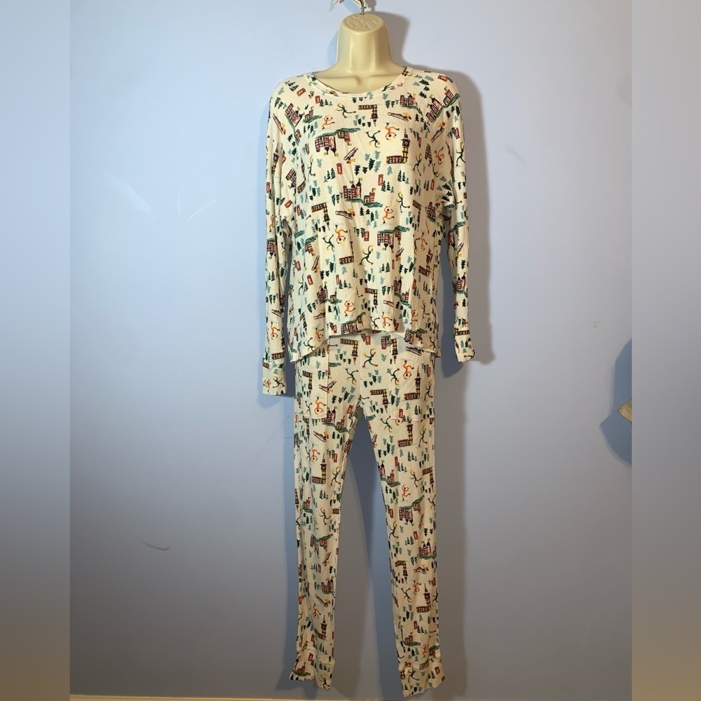 Aerie luxe thermal modal pajamas winter ski scene chaulk top XS bottoms small